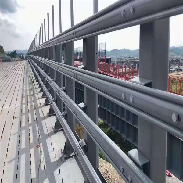 橋梁護欄