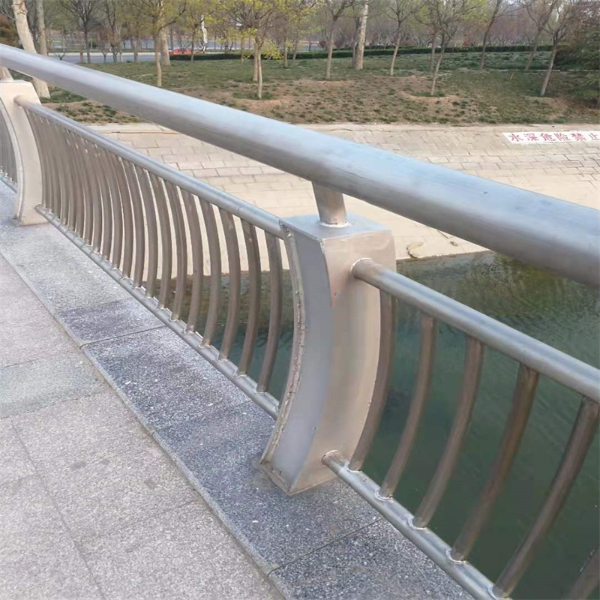 不銹鋼防撞護欄